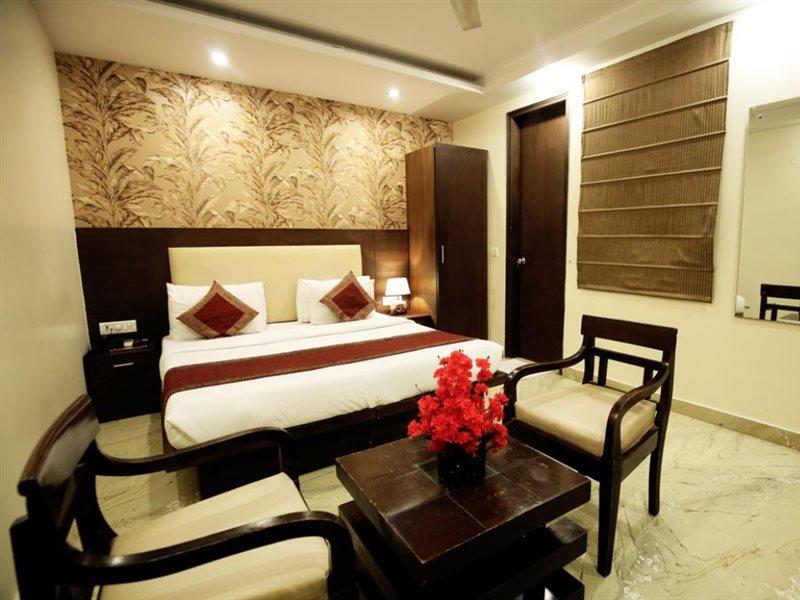 Hotel B Continental Delhi  Exterior foto