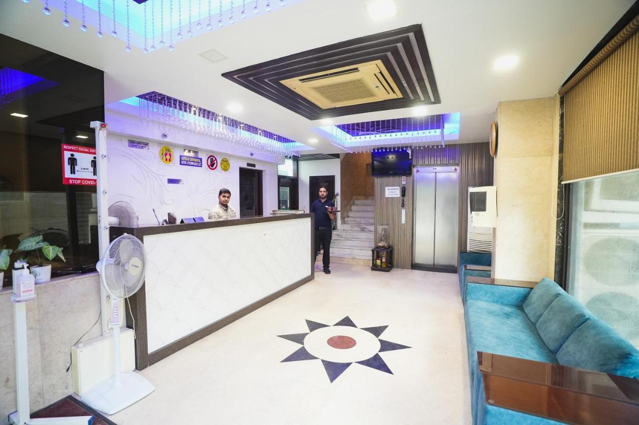 Hotel B Continental Delhi  Exterior foto