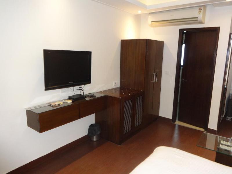 Hotel B Continental Delhi  Exterior foto